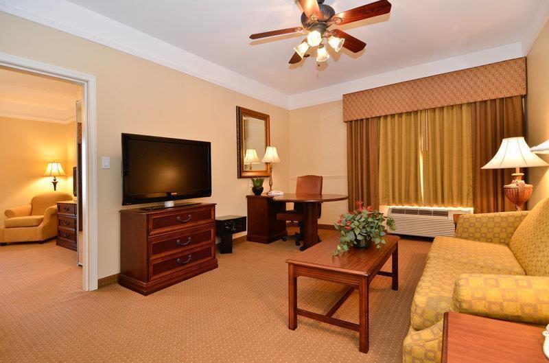 Best Western Plus Monica Royale Inn & Suites Greenville Exterior photo